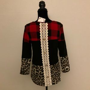 🌟NWT🌟 Buffalo plaid black leopard shirt lace back trim